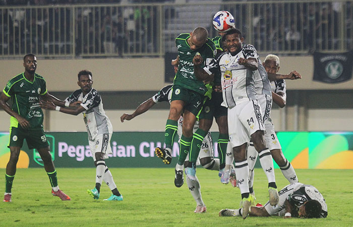 Pelatih PSS Sleman Ansyari Lubis langsung memberikan sorotan tajam terkait penyelesaian akhir anak asuhnya usai timnya ditahan imbang 0-0 oleh Persipura Jayapura di Maguwoharjo International Stadium
