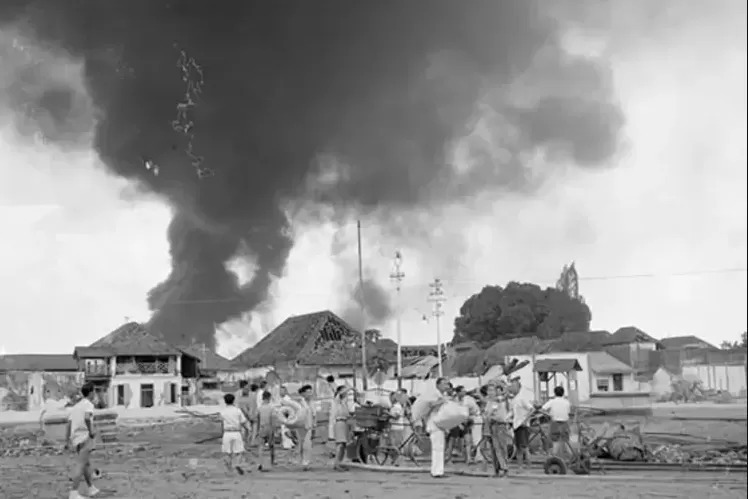 ILUSTRASI: Pertempuran 10 November 1945 di sejumlah titik di Kota Surabaya menjadi sejarah dan selalu dikenang hingga sekarang. (IST). (Radar Surabaya)
