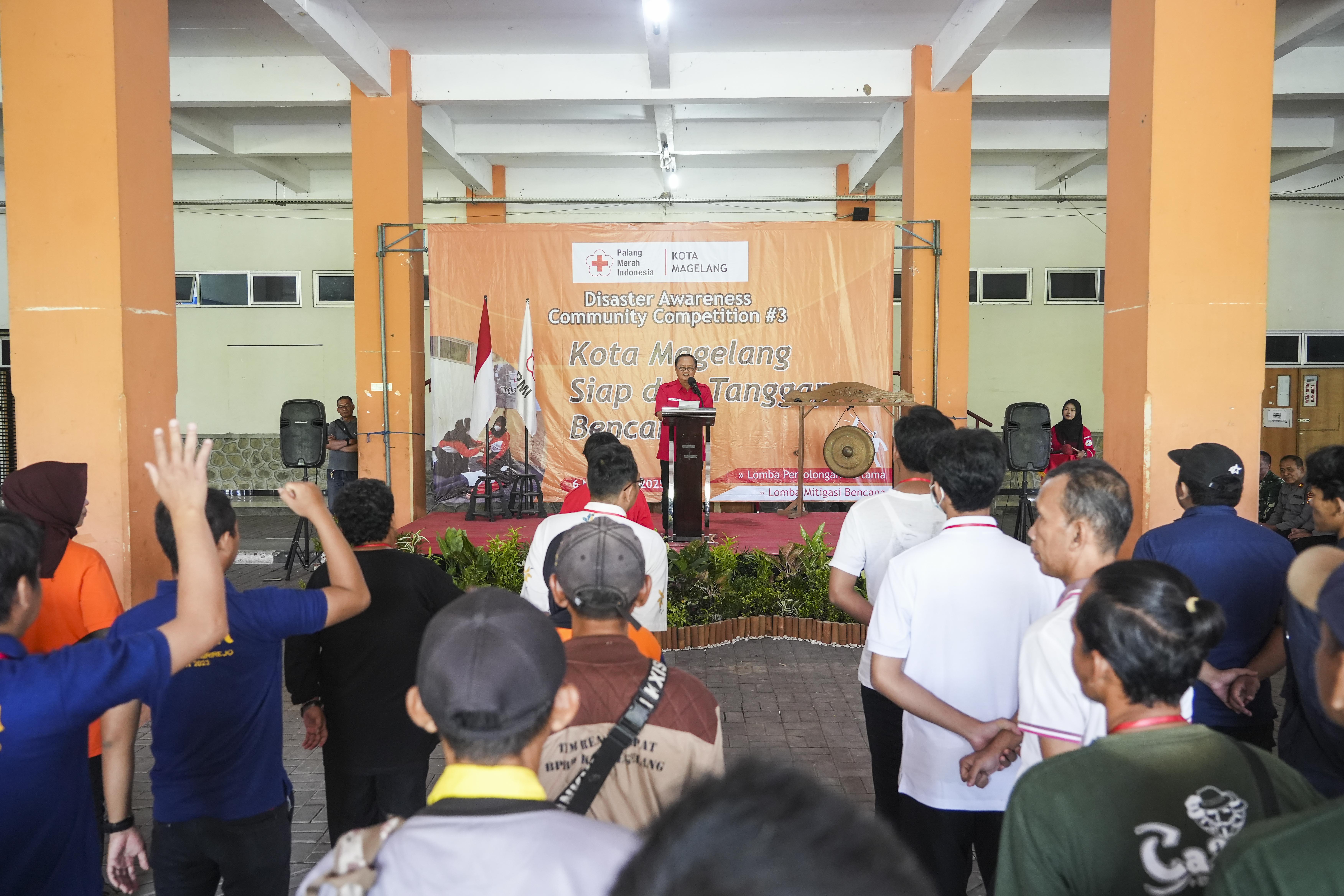 Wakil wali Kota Magelang saat membuka kegiatan Disaster Awareness Community Competition (DACC) ke-3 tahun 2025, Kamis (6/11).