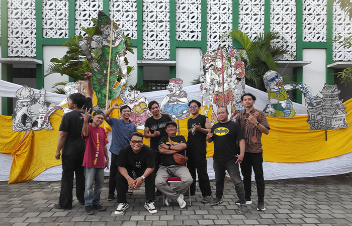 Pameran sayang Milenium Wae karya Ki Mujar Sangkerta.