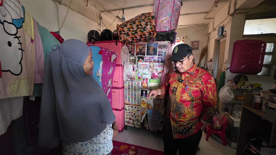 TINJAU :&nbsp;Wali Kota Jogja Hasto Wardoyo saat meninjau Rusunawa Graha Bina Harapan pada Kamis (6/11/2025).