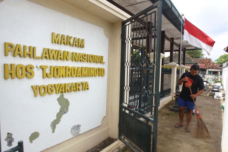 Makam pahlawan HOS Tjokroaminoto
