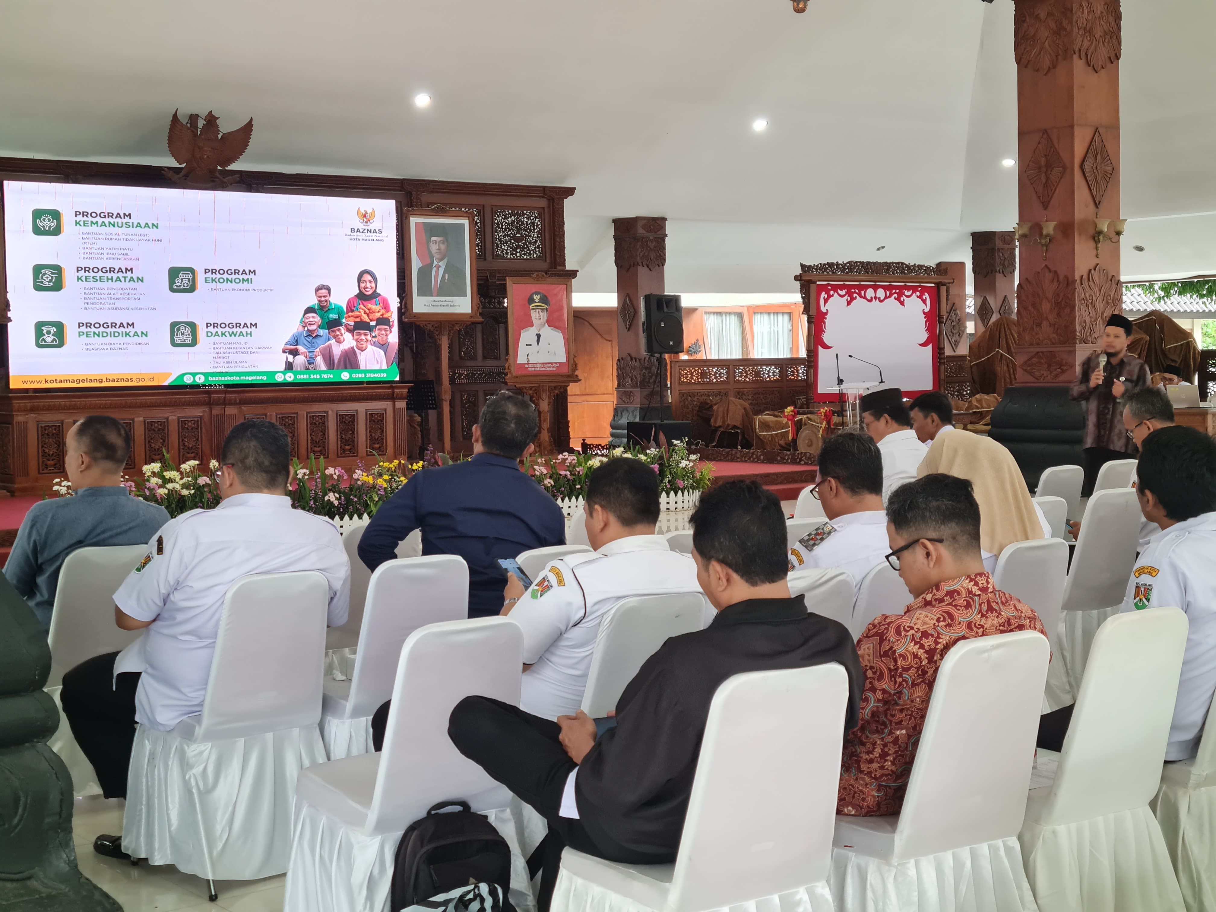 Baznas memberikan paparan mengenai optimalisasi pengelolaan zakat di Pendopo Pengabdian, Rabu (12/11).  &nbsp;