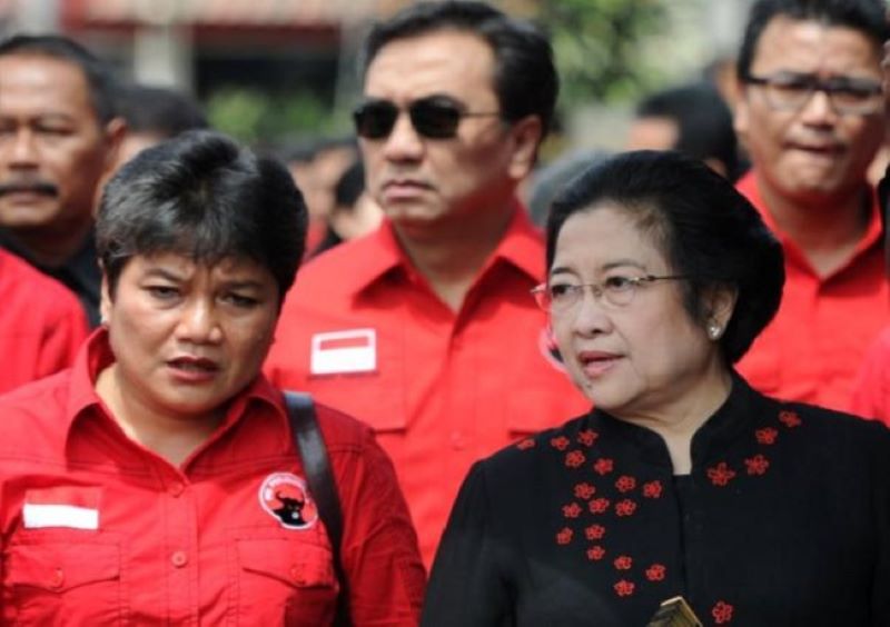 Ribka Tjiptaning, Kader PDIP dilaporkan ke Bareskrim tuduhan penghinaan Soeharto.