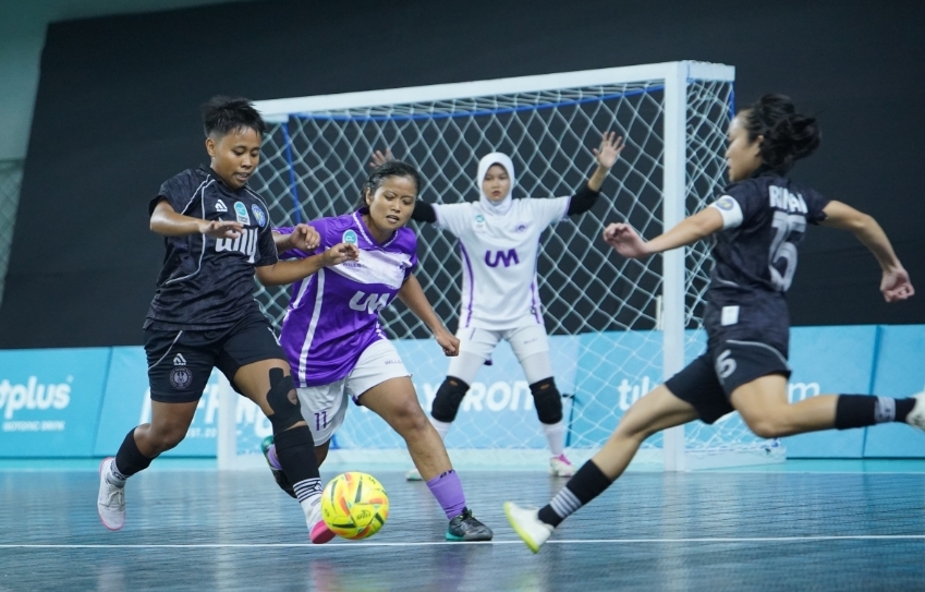 Penampilan tim futsal putri UNY