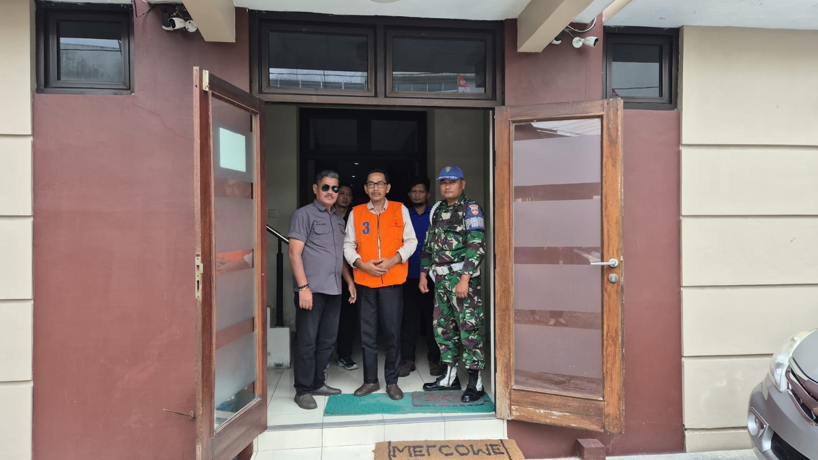 Lurah Bohol saat berada di Kejari Gunungkidul pada Kamis (13/11).