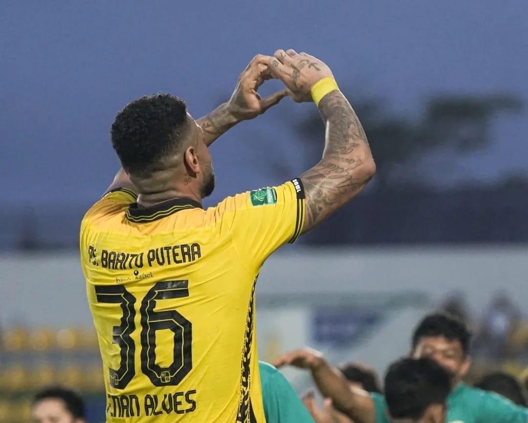 Selebrasi Renan Alves setelah mencetak gol kemenangan PS Barito Putera atas Deltras FC
