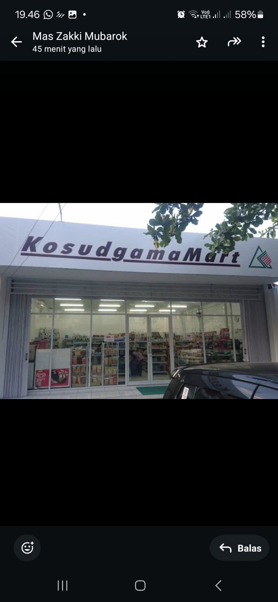 KOPERASI MAJU: Suasana di depan minimarket milik Koperasi Konsumen Kosudgama Daya Gemilang beberapa waktu lalu.