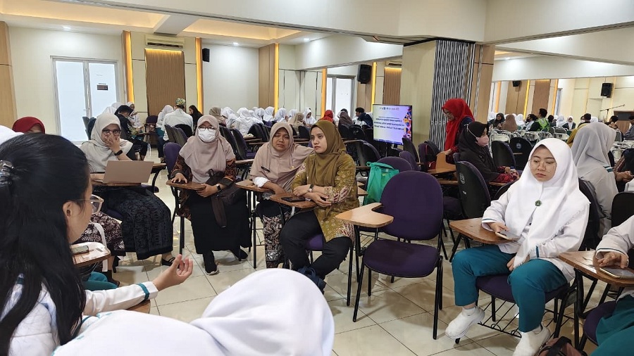 Peringatan Hari Kesehatan Nasional (HKN) ke-61 di Sleman dengan kegiatan edukasi dan cek kesehatan gratis.