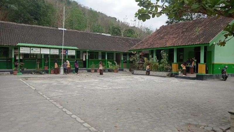 SDN Serut Gedangsari.