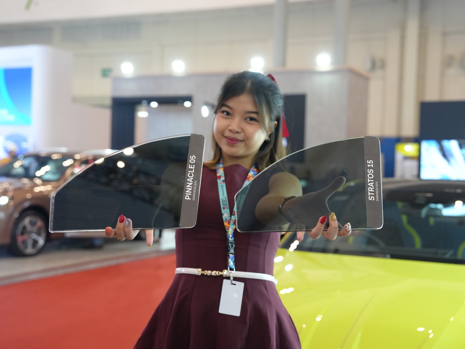 Salah satu produk kaca mobil terbaru JKIND