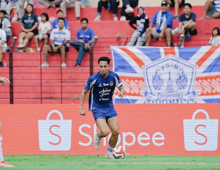 Kapten tim PSIM Jogja Reva Adi Utama.&nbsp;