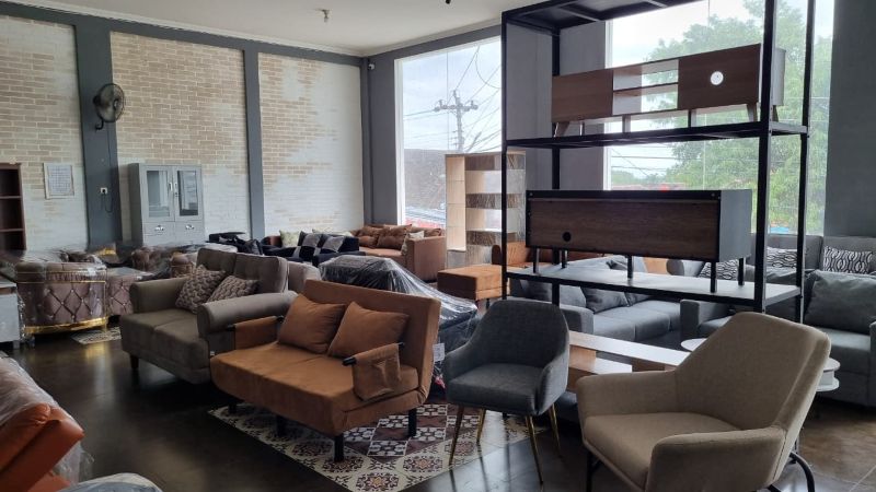 Sofa-sofa cantik Santi Mebel cocok untuk furnitur ruangan.&nbsp;