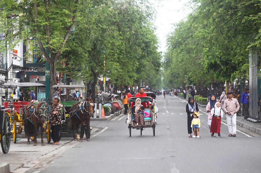 Penerapan full pedestrian di Malioboro Senin (1/12/2025).