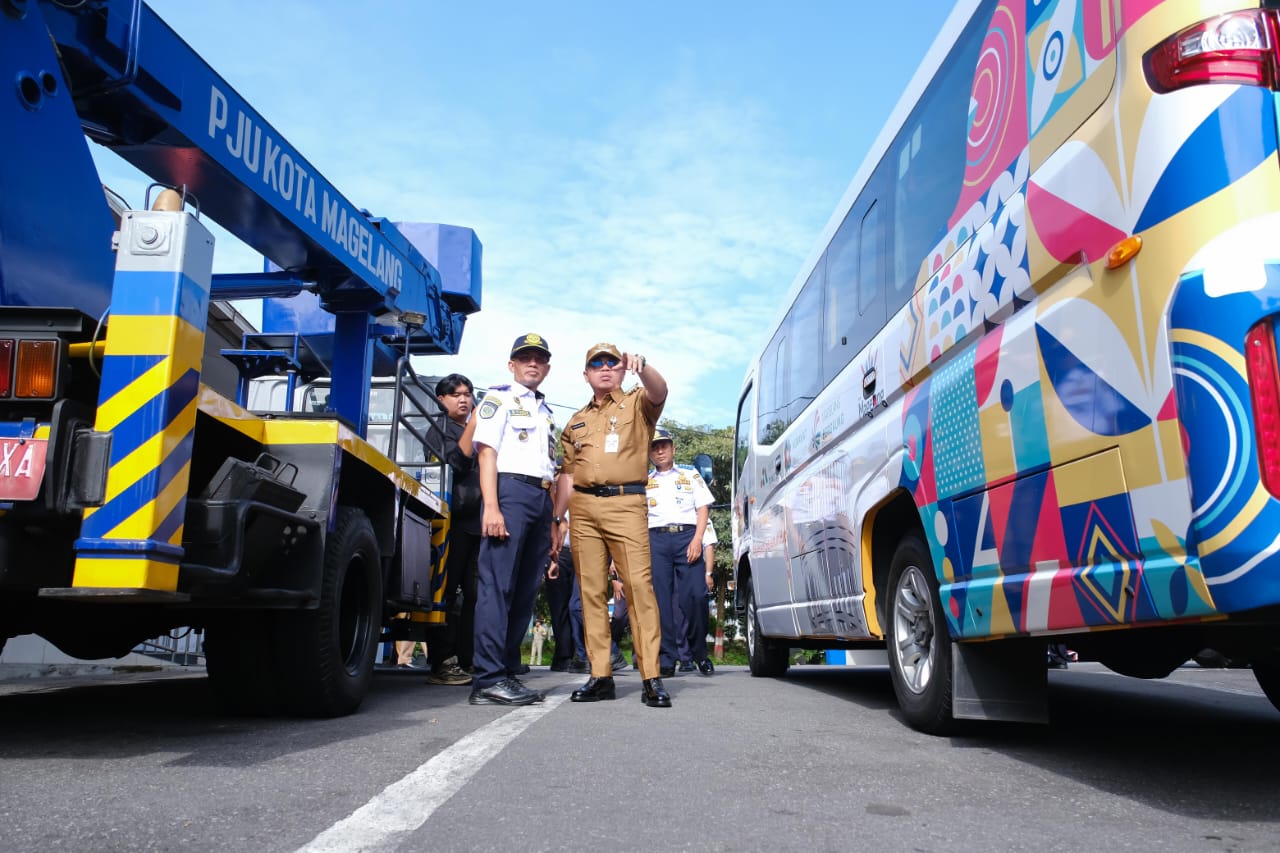 Wali Kota Magelang meninjau fasilitas internal dishub usai apel, Selasa (2/12).