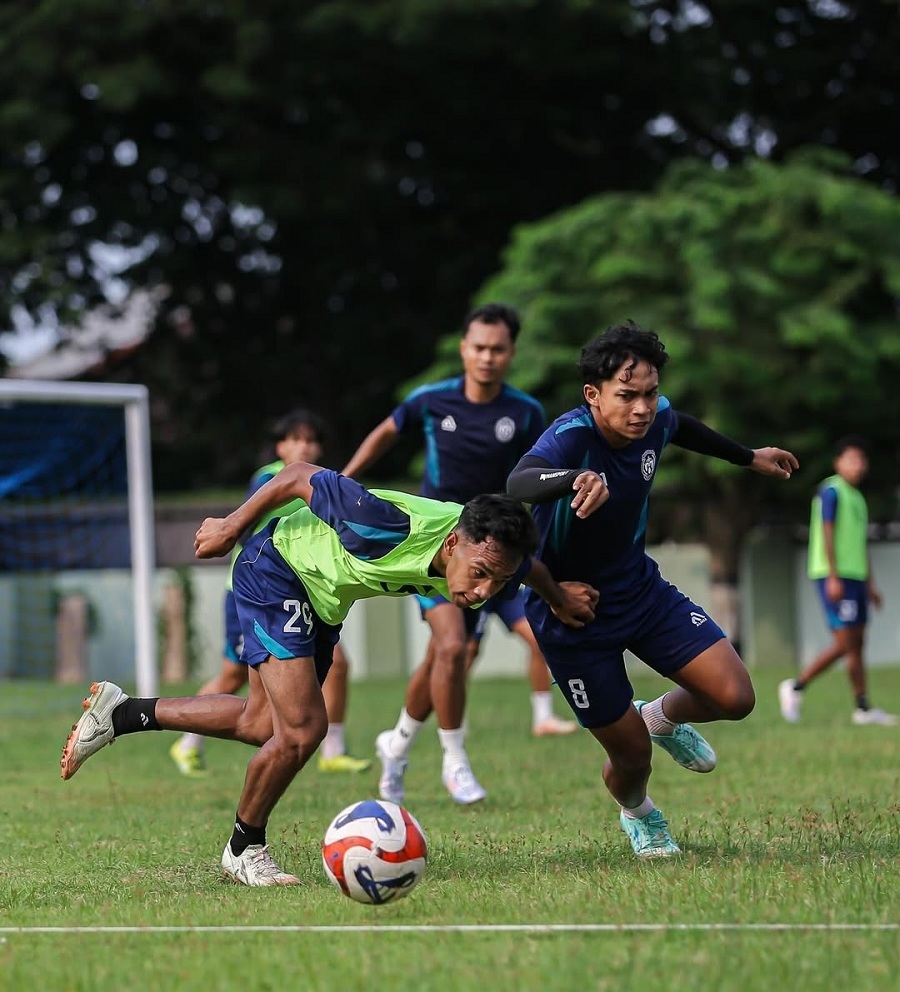 Skuad tim Persiba Bantul saat menjalani latihan.  &nbsp;