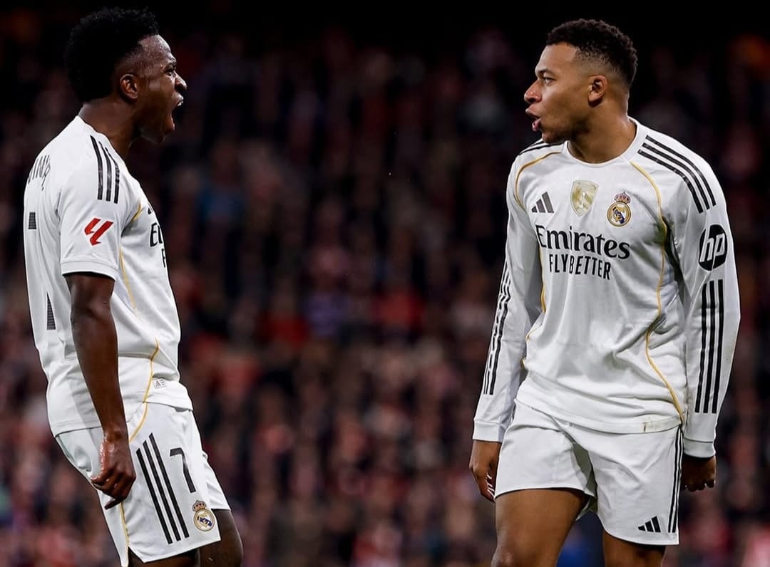 Kylian Mbappe rayakan gol kegawang Athletic Club bersama Vinicius Junior dalam kemenangan Real Madrid di La Liga