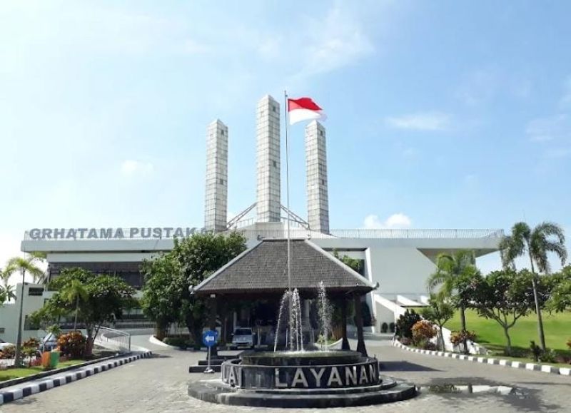 Perpustakaan Grhatama Pustaka.