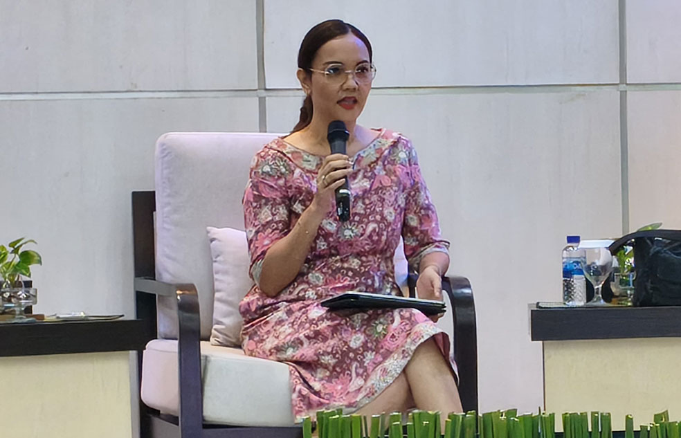 FORUM:&nbsp;Dirjen SPSK Kemenkeu Masyita Crystallin saat mengisi Forum Deepening Sektor Keuangan di Kanwil DJPb DIJ, kemarin (5/12).