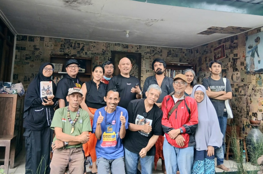 MENGAMATI: Sesi Diskusi dan Bincang Sejarah Novel