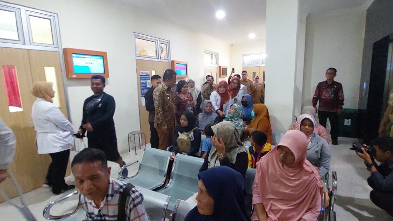 CEK: Wakil Bupati Kulon Progo meninjau unit layanan terbaru di RSUD NAS.&nbsp;