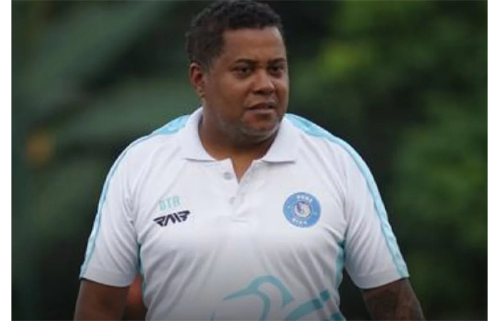 Divaldo Alves.