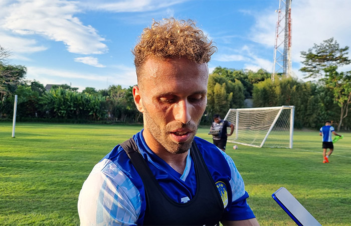 Pemain PSIM Jogja asal Portugal Ze Valente.