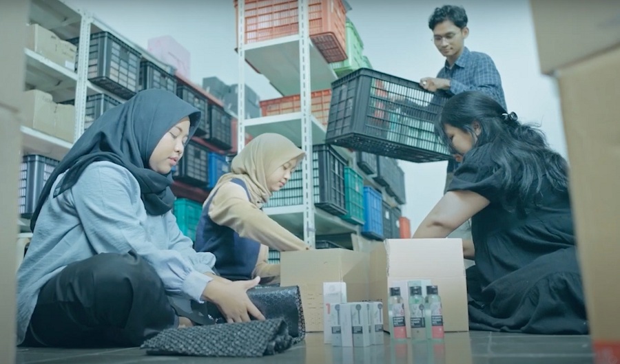 Penjual Sambut Harbolnas 12.12.