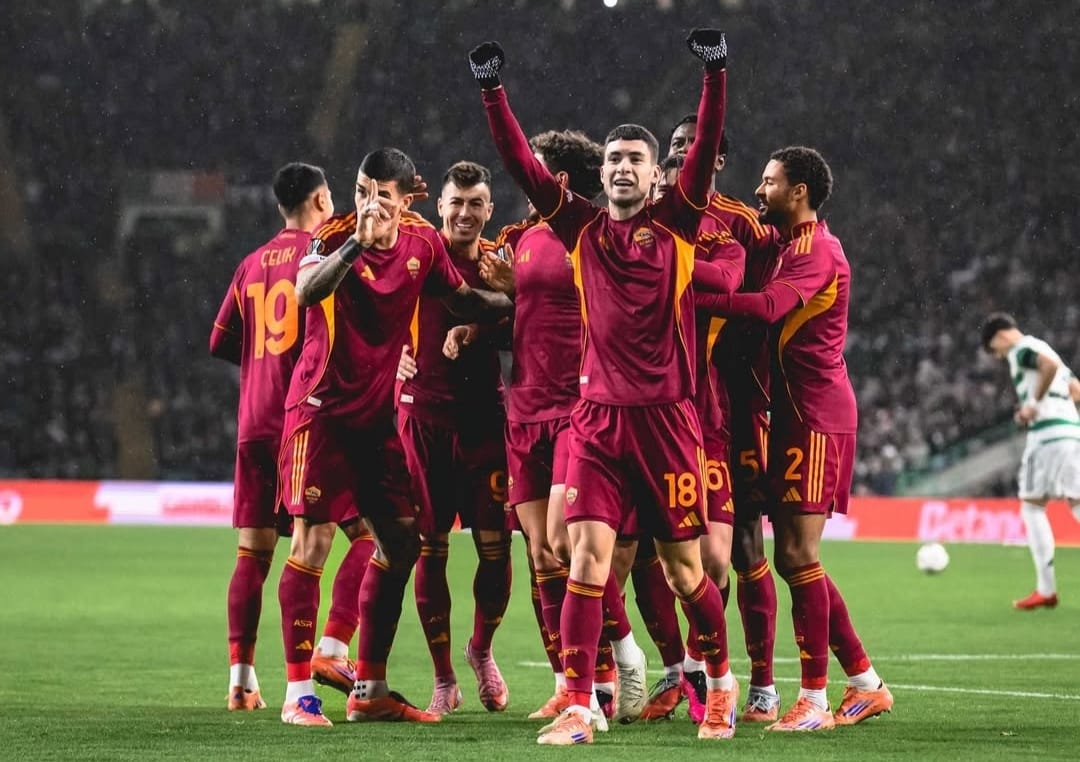 Selebrasi pemain AS Roma dalam kemenangan atas Celtic di Europa League