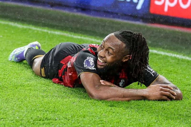 Profil Antoine Semenyo: Striker highly-rated Bournemouth FC.
