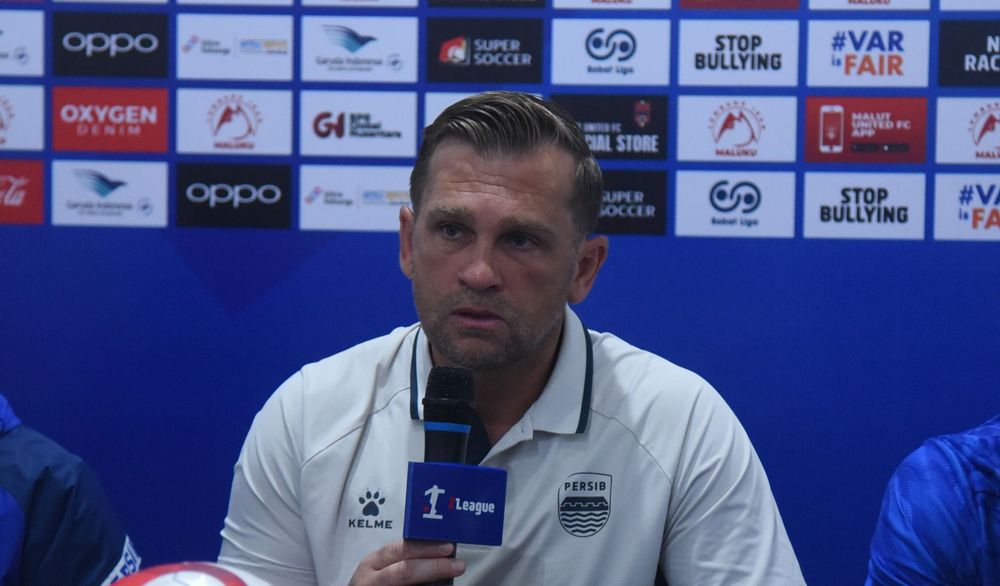 Assisten Pelatih Persib, Igor Tolic gantikan peran Bojan Hodak yang absen karena akumulasi kartu kuning