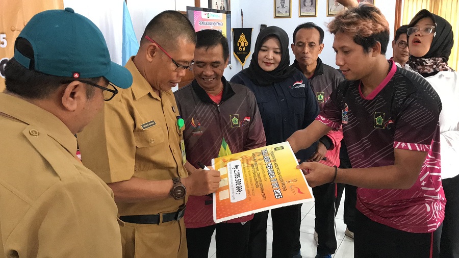 APRESIASI: Pemkab Kulon Progo menyalurkan tali asih bagi atlet NPC.