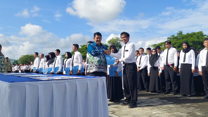 PENGANGKATAN: PPPK Paruh Waktu Kulon Progo bersemangat setelah menerima SK Pengangkatan dari Bupati Kulon Progo.