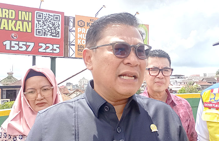 Anggota Komisi V DPR RI Danang Wicaksana Sulistya saat ditemui di Jembatan Kewek, Senin (15/12).