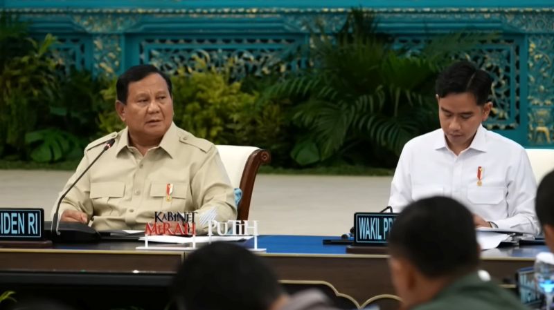 Pengarahan Presiden RI kepada Kepala Daerah se-Papua dan KEPP-OKP, Istana Negara, 16 Des 2025.