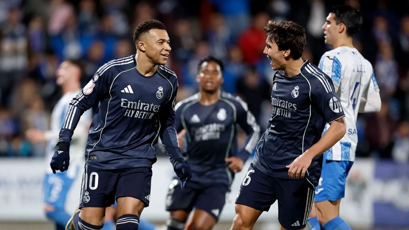 Kylian Mbappe cetak brace dalam kemenangan 3-2 Real Madrid atas CF Talavera di Copa Del Rey