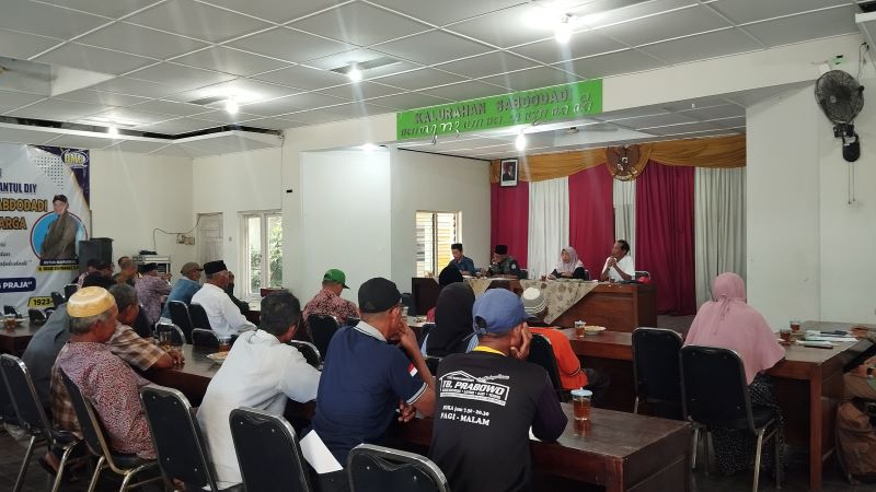 SOSIALISASI: Kalurahan Sabdodadi sedang melakukan sosialisasi kepada Gapoktan mengenai pemanfaatan bantuan alat mesin pertanian Jumat (19/12).