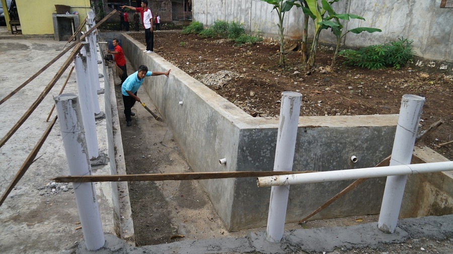 Drainase berkonsep luweng atau goa vertikal dibangun di Pasar Bintaos untuk atasi banjir di musim penghujan.