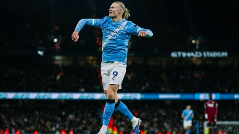 Selebrasi Erling Haaland dalam kemenangan 3-0 Manchester City atas West Ham dalam lanjutan Premier League di Etihad