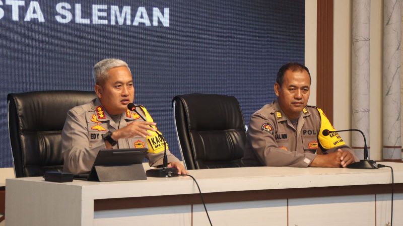 JUMPA PERS: Kapolresta Sleman Kombes Pol Edy Setianto Erning Wibowo saat memberikan keterangan berbagai penindakan Senin (22/12).