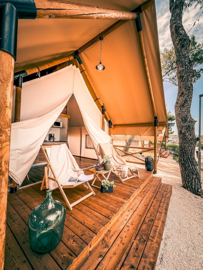 Glamping.