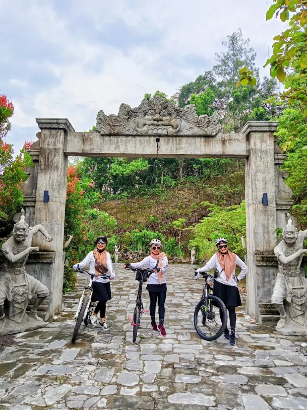Suasana Destinasi Wisata Ngerompang  &nbsp;