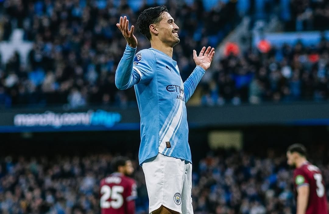 Tijjani Reijnders dengan tegas bantah perbandingan dirinya dengan Kevin de Bruyne di kubu Manchester City