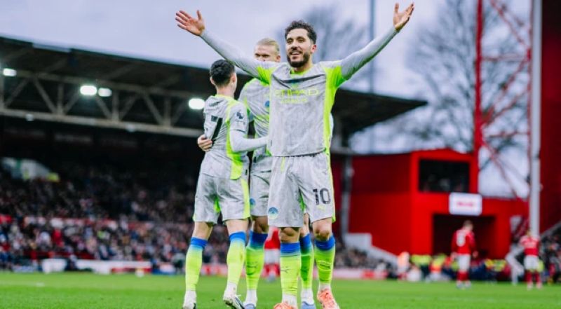 Selebrasi Rayan Cherki setelah mencetak gol kemenangan Manchester City atas Nottingham Forest