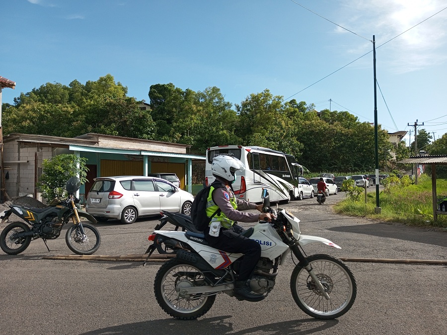 Kondisi akses jalan menuju Pantai Drini Senin (29/12/2025).  &nbsp;