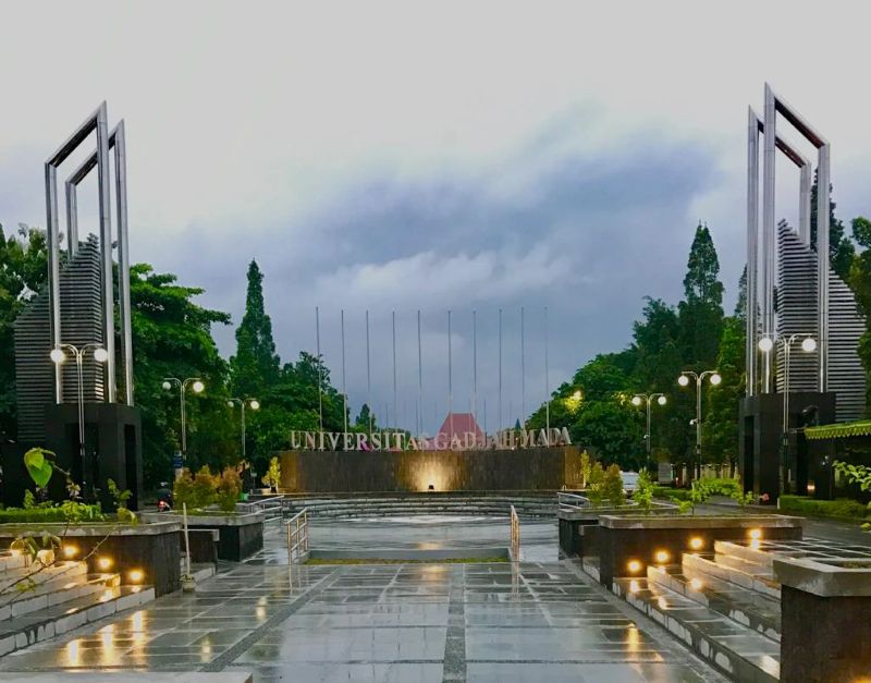 Gerbang UGM.
