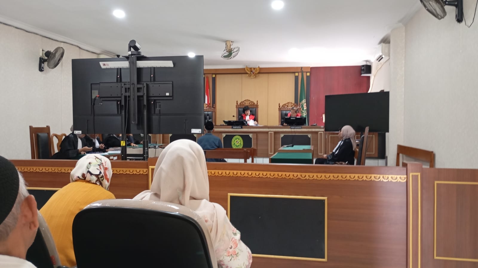 Sidang&nbsp;Mantan Bupati Sleman Sri Purnomo dalam kasus korupsi dana hibah pariwisata di Ruang Garuda Pengadilan Negeri Jogja, Senin (5/1/2025).