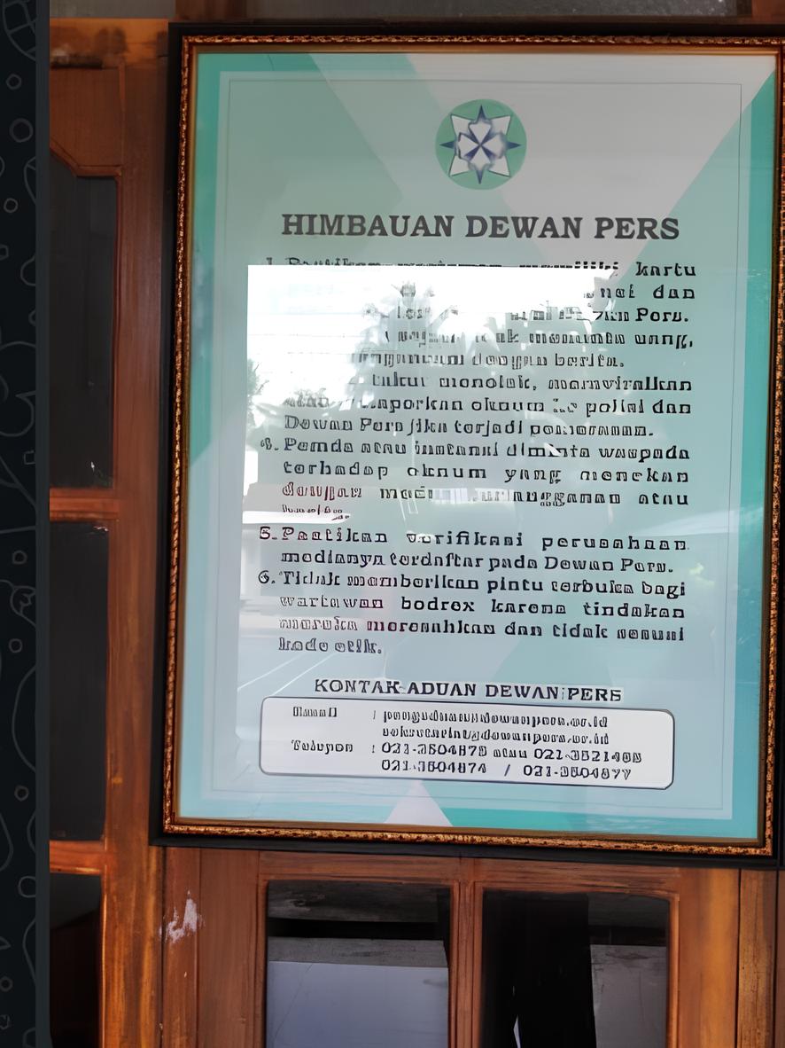 Pamflet berisi pencatutan nama Dewan Pers yang membuat resah warga dan perangkat desa di Kecamatan Ayah. (Istimewa)  &nbsp;