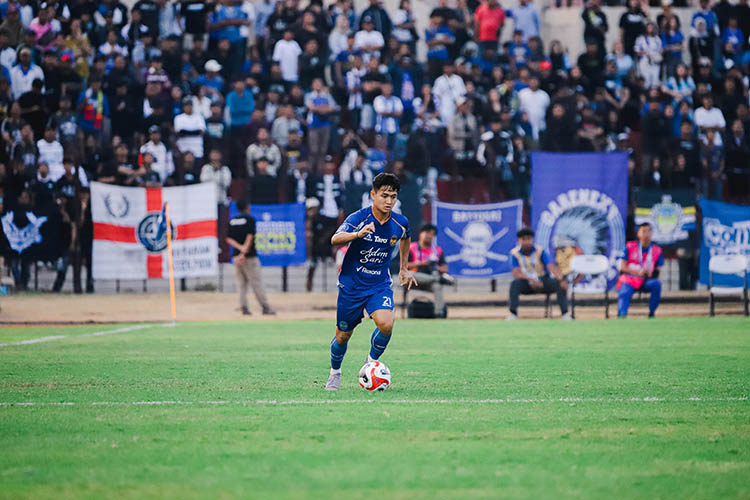 Pemain PSIM Jogja Iksan Chan