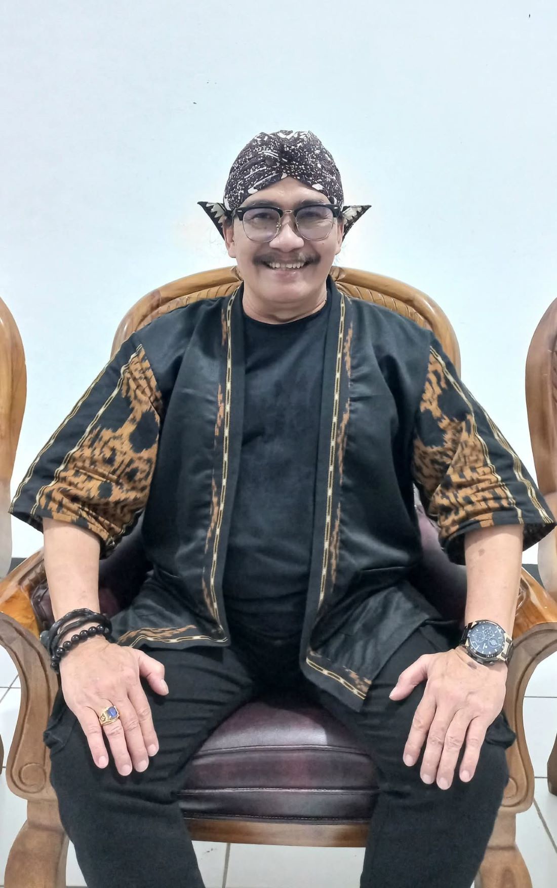 Dalijo Angkring (salah pemain ketoprak RRI Jogja yang masih hingga kini)